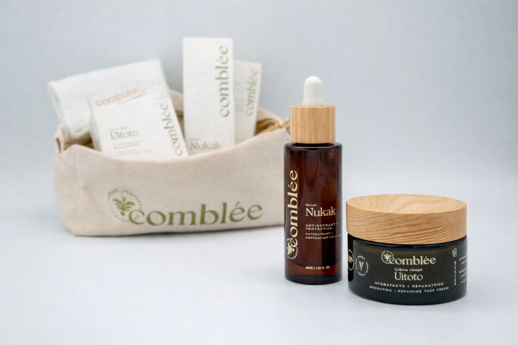 Routine visage Comblée avec le sérum Nukak et la crème Uitoto, soins rechargeables pour hydrater, protéger et réconforter les peaux sensibles.