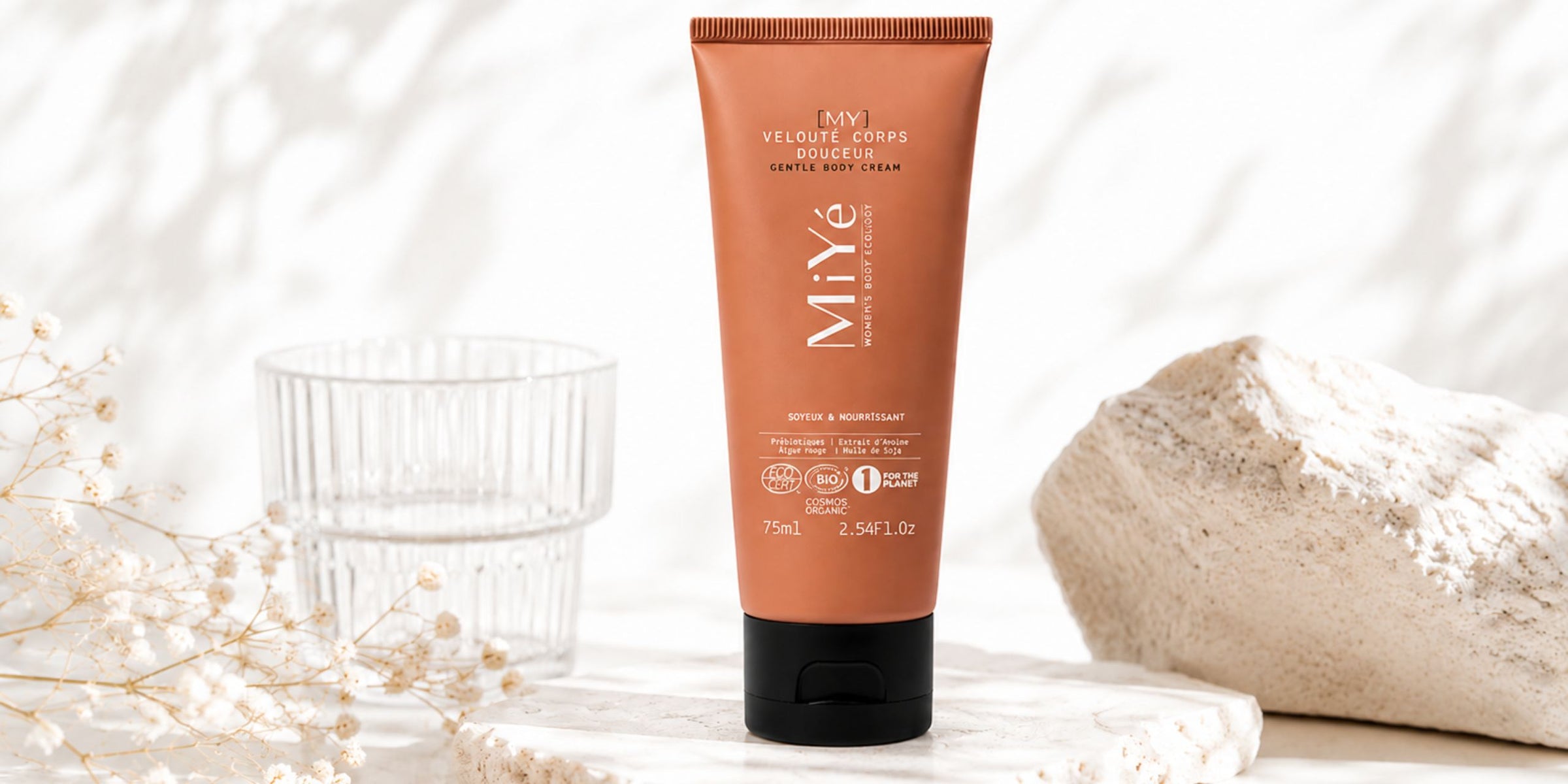 Visuel vitrine Inura avec sélection de soins clean beauty, image hero pour présenter l’univers de la boutique.