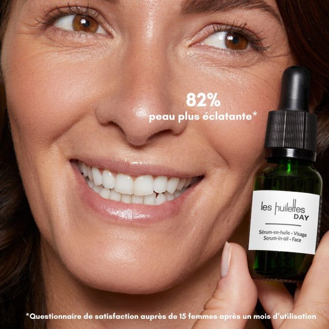 Application du sérum anti-imperfections DAY Les Huilettes, soin visage pour une peau plus nette et un teint plus lumineux.
