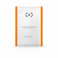 Gel douche énergisant Less is More mandarine et sauge, soin lavant rechargeable à diluer sélectionné par Inura.