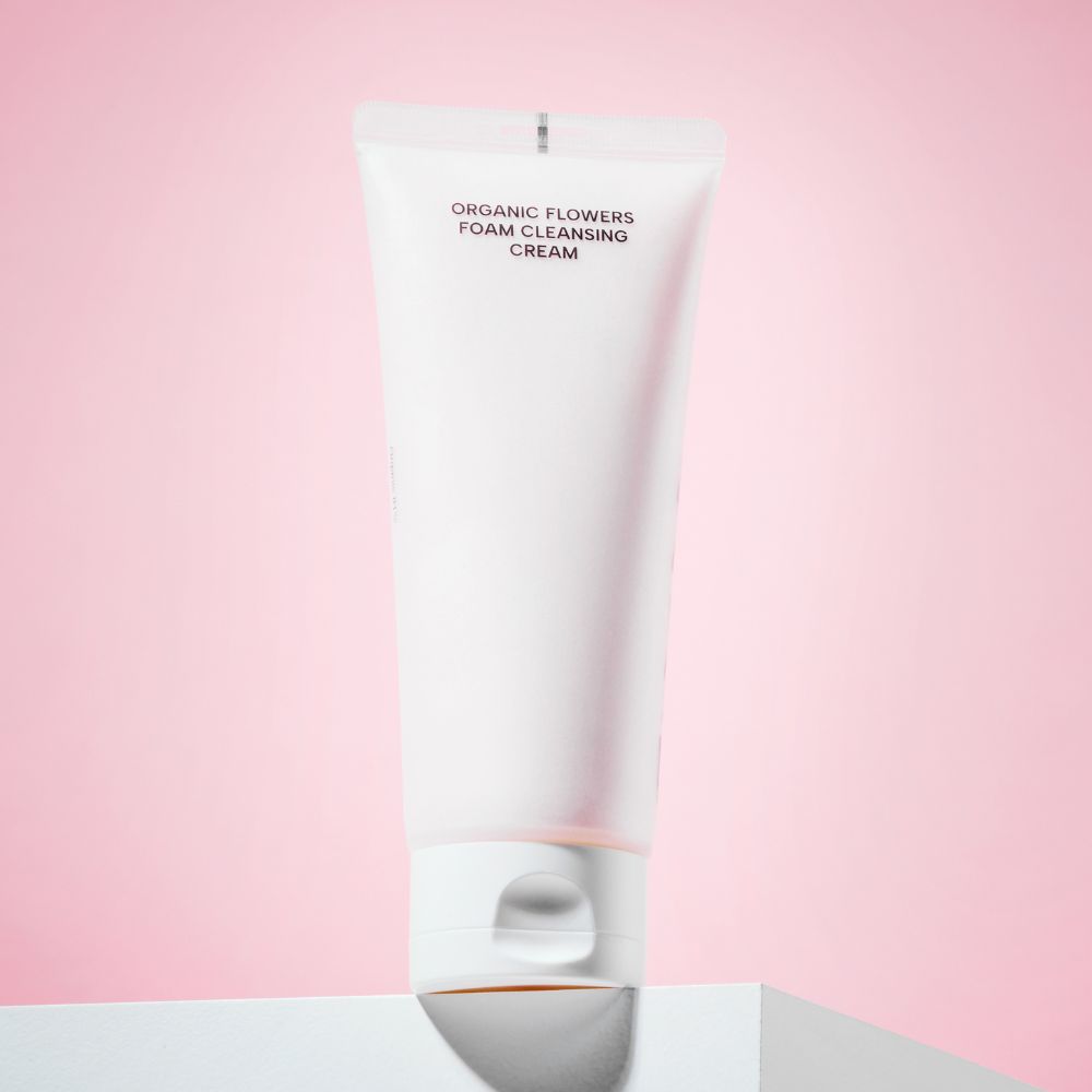 Crème nettoyante moussante Whamisa à l’aloe vera bio, nettoyant visage certifié COSMOS Organic.