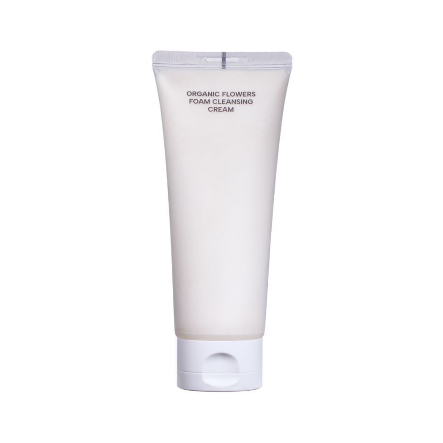 Crème nettoyante moussante aux fleurs bio fermentées Whamisa, nettoyant visage crème-mousse sélectionné par Inura.